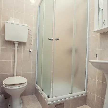 Hostel Adica Prenociste Sport Wellness Centar - Bazeni Ada