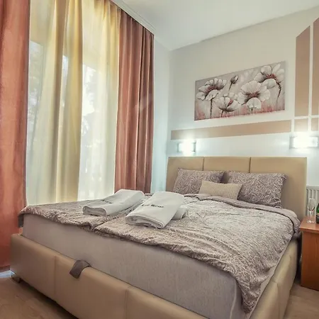 Adica Prenociste Sport Wellness Centar - Bazeni * Ada